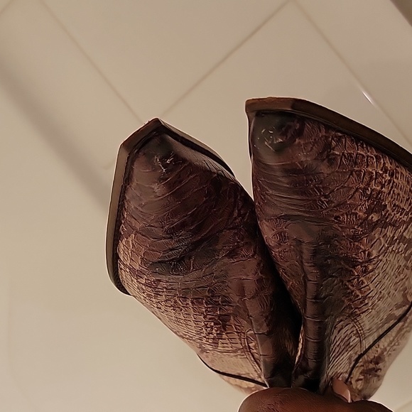 Cow Girl Style Leather Boots - Picture 9 of 9